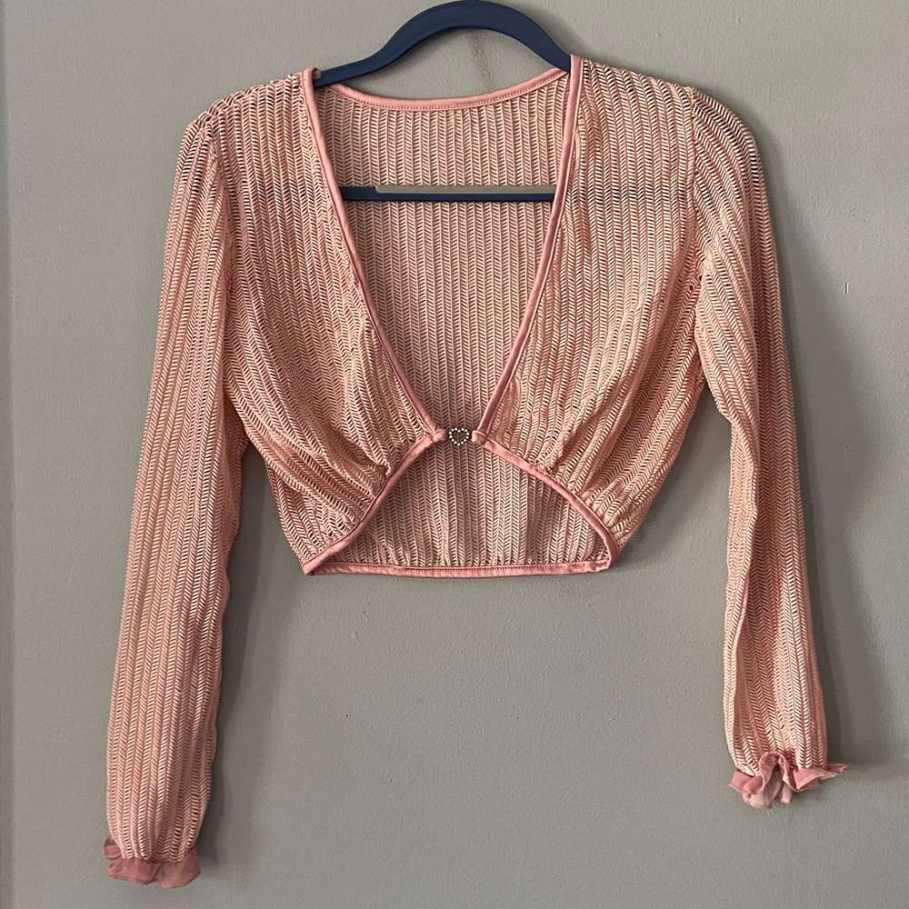 Pink woven cardigan w heart charm